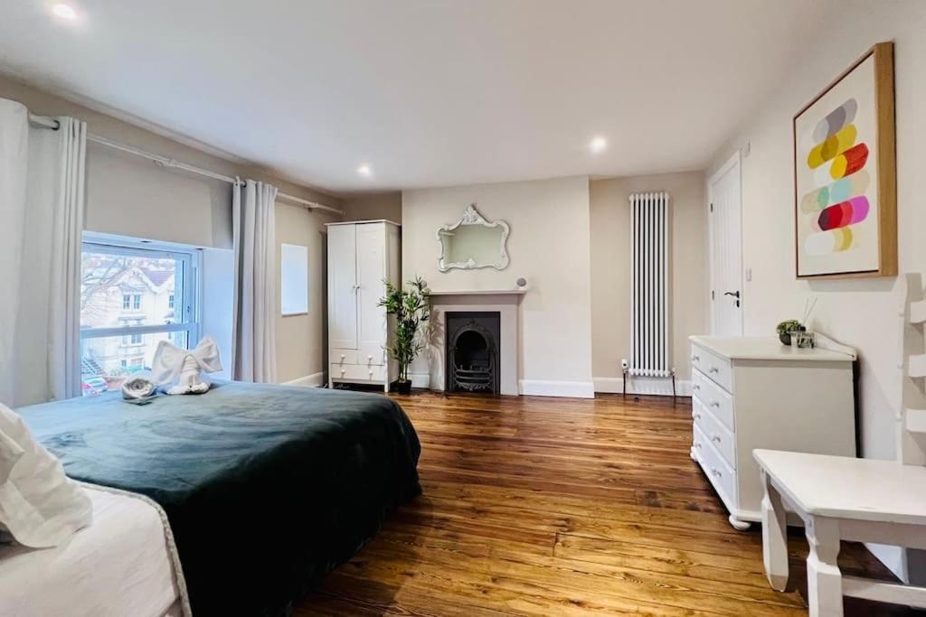 Smart-Home In Original Victorian Building Bristol Exterior photo